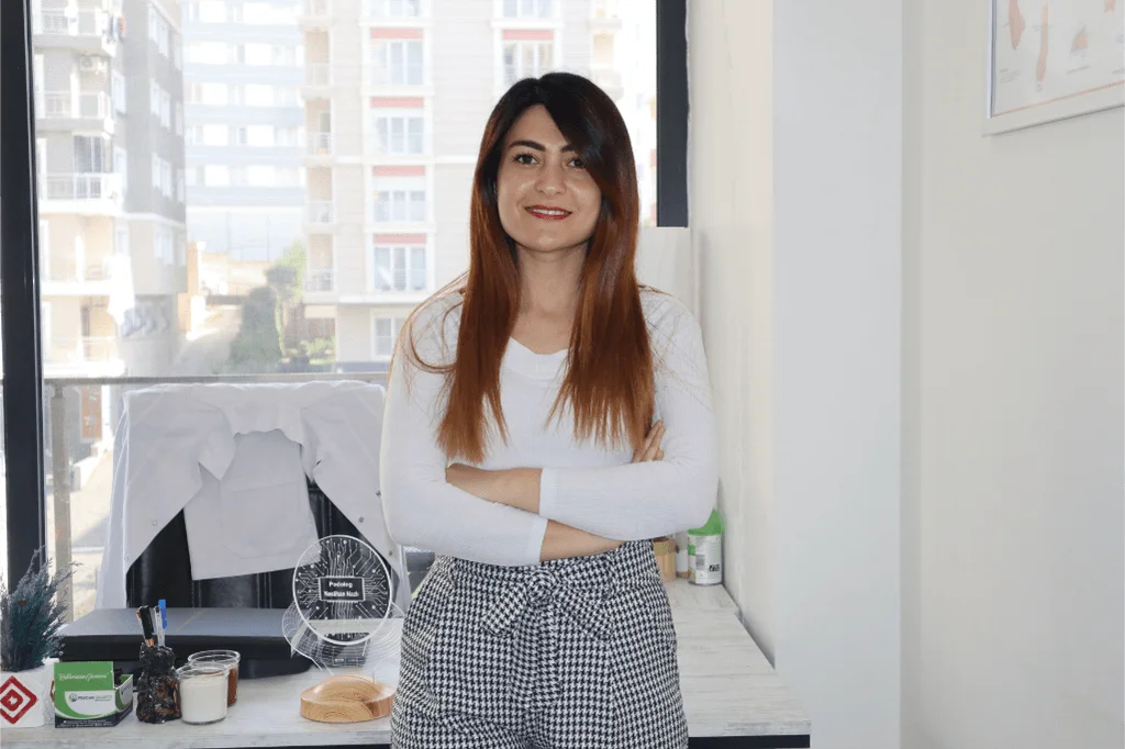 Podolog Neslihan Nazlı